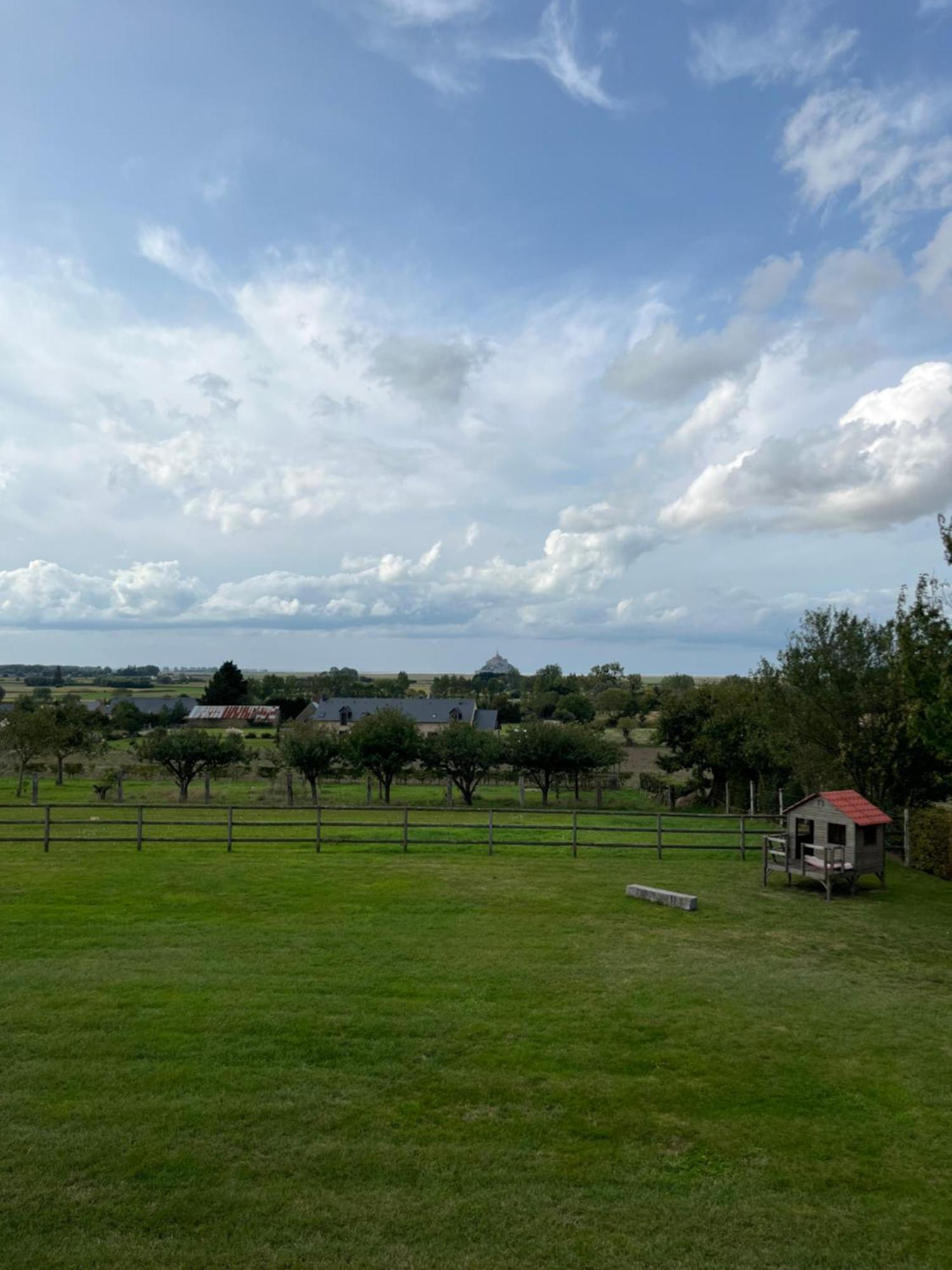 Le Moulin De La Butte Bed and Breakfast Huisnes-sur-Mer Εξωτερικό φωτογραφία